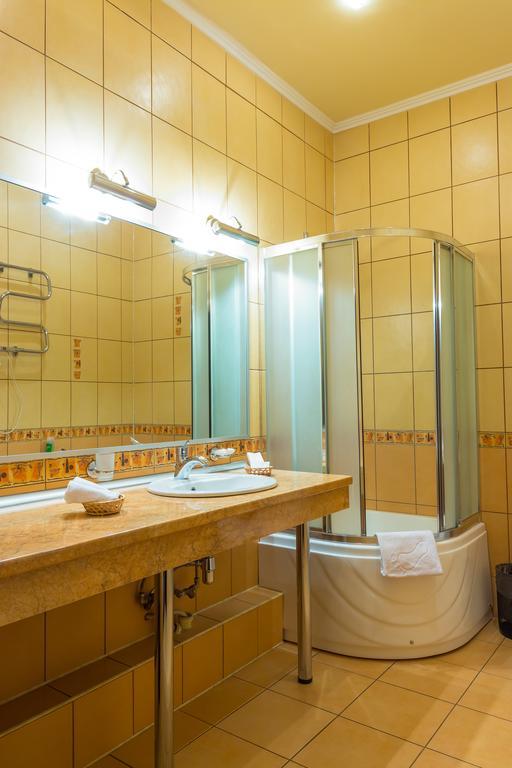 Hotel Artua Charków Zewnętrze zdjęcie
